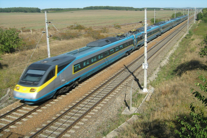 /uploads/posts/6ef99d2f5bbcedbcee7c41addcdee8fc22b67315/images/pendolino (1).png